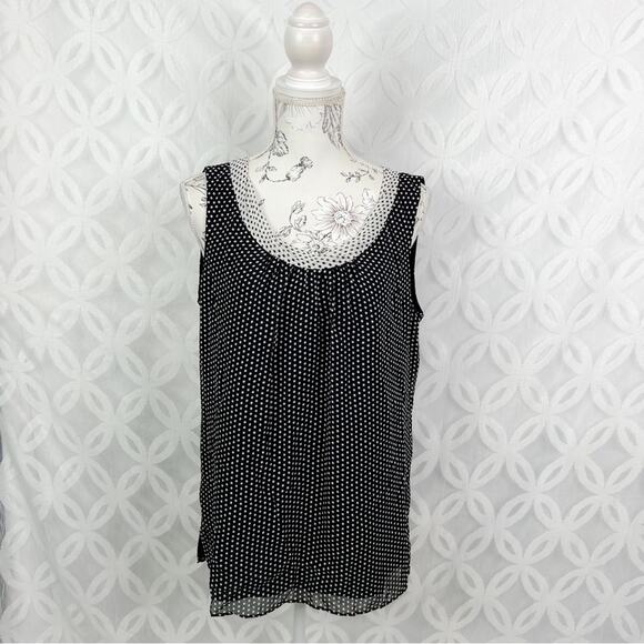 St. John Black Silk Sleeveless Polka Dot Top Blouse Size 6 - Picture 3 of 7